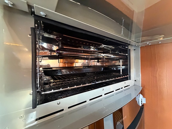 Bilde 21 av Rapido 9000DF 3.0-180Hk Automatgir. ALDE.5Seter