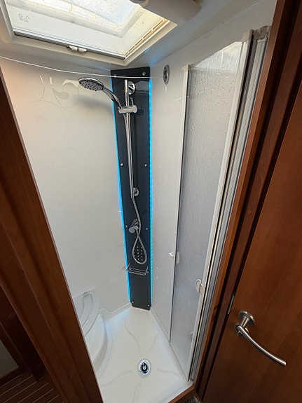 Bilde 29 av Rapido 9000DF 3.0-180Hk Automatgir. ALDE.5Seter