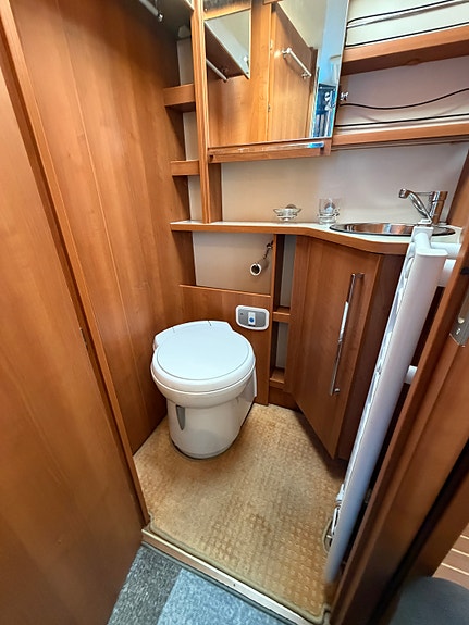 Bilde 25 av Rapido 9000DF 3.0-180Hk Automatgir. ALDE.5Seter