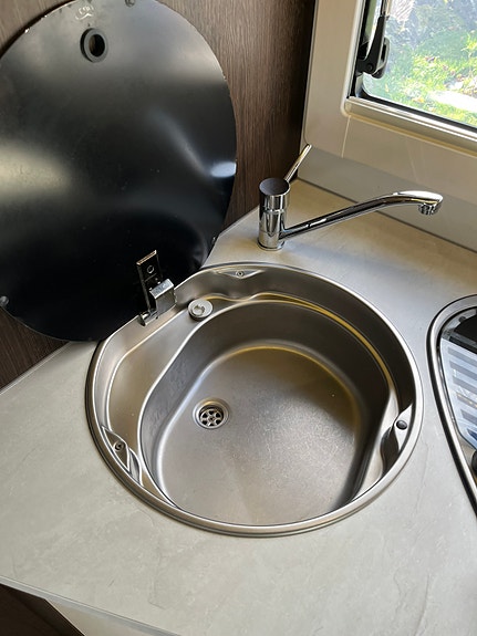 Benimar Tessoro 468 18 of 30