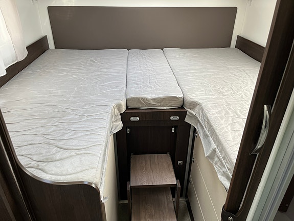 Benimar Tessoro 468 25 of 30