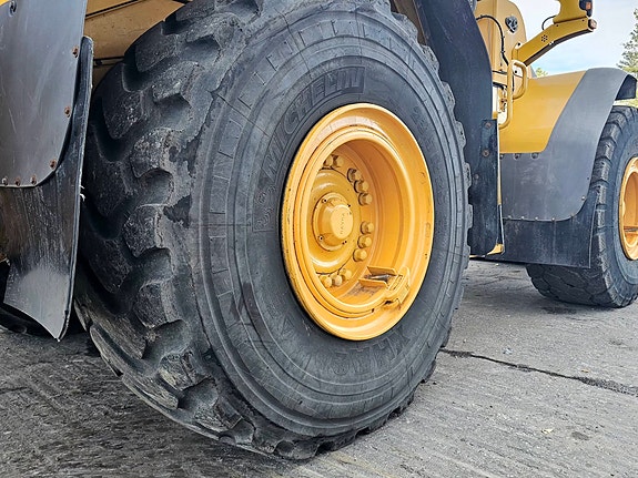 Volvo L120F, 2008 Mod, 3. og 4. funksjon, Spakstyring, ny sertifisering og ny service. 21 of 30