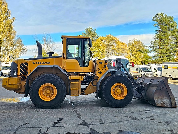 Volvo L120F, 2008 Mod, 3. og 4. funksjon, Spakstyring, ny sertifisering og ny service. 6 of 30