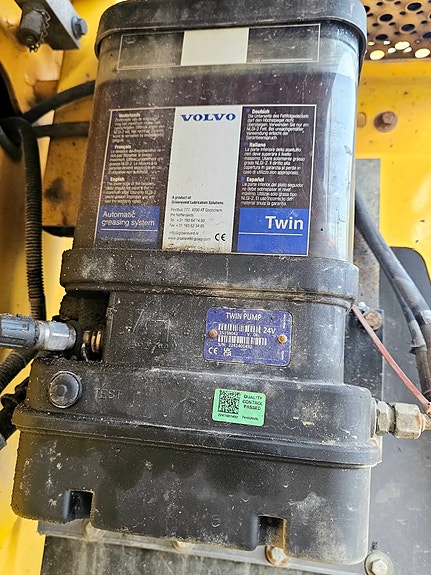 Volvo L120F, 2008 Mod, 3. og 4. funksjon, Spakstyring, ny sertifisering og ny service. 26 of 30