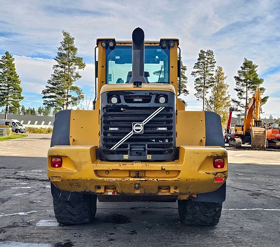 Volvo L120F, 2008 Mod, 3. og 4. funksjon, Spakstyring, ny sertifisering og ny service. 4 of 30