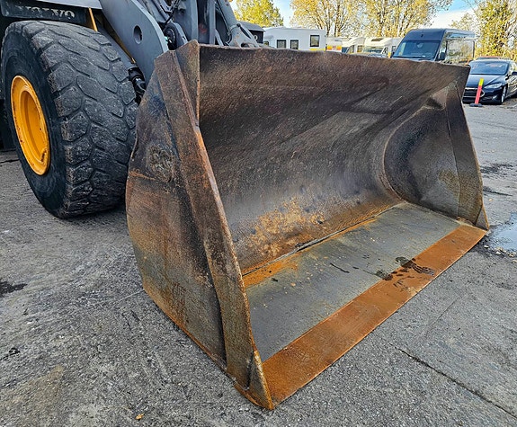 Volvo L120F, 2008 Mod, 3. og 4. funksjon, Spakstyring, ny sertifisering og ny service. 17 of 30