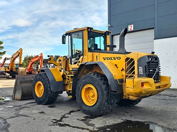 Volvo L120F, 2008 Mod, 3. og 4. funksjon, Spakstyring, ny sertifisering og ny service. 3 of 30