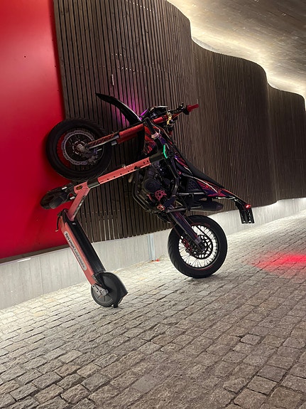 Fantic XMF 125 2 of 9