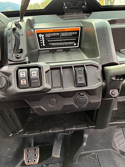 Can-Am Traxter HD8 (mva) 9 of 11