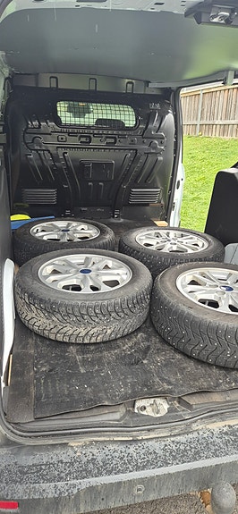 Ford Transit Connect 13 of 13