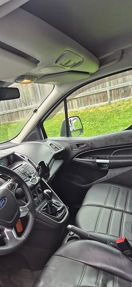 Ford Transit Connect 7 of 13