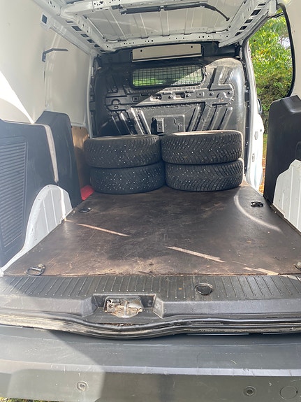Ford Transit Connect 29 of 30