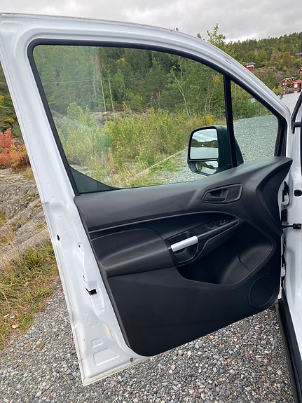 Ford Transit Connect 25 of 30