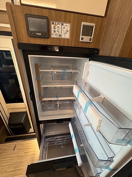 Mobilvetta TEKNO LINE 90, QUEEN, AUTOMAT, 180 HK. LITIUM 12 of 18