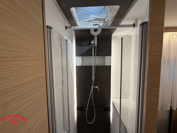 Adria SONIC 700 DC/ ALDE/180 HK./AUT./ 19 of 28