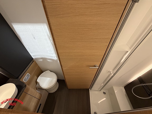 Adria SONIC 700 DC/ ALDE/180 HK./AUT./ 17 of 28