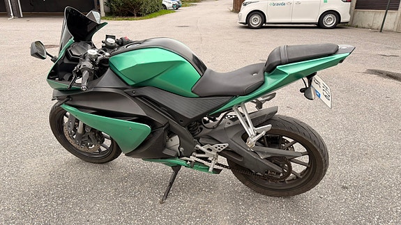 Yamaha YZF-R 125 8 of 18