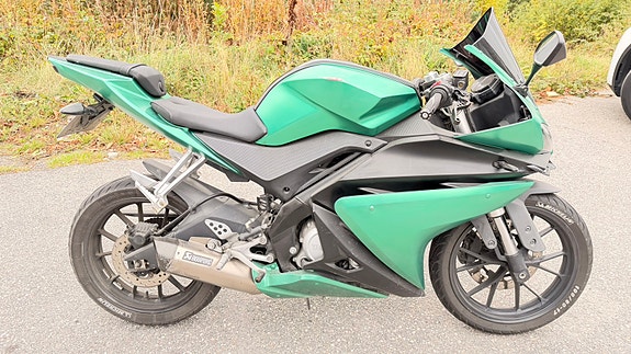 Yamaha YZF-R 125 13 of 18