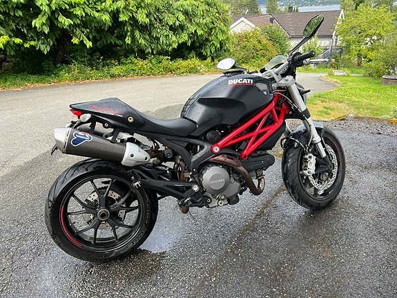 Ducati Monster 796 5 of 5
