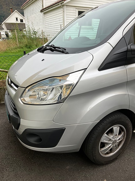 Ford Transit Custom 15 of 18