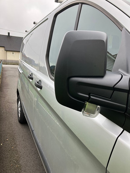 Ford Transit Custom 11 of 18