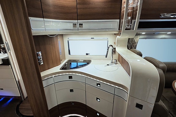 Carthago Chic S-Plus I64 XL QB | IVECO | AUT | GASSTANK | ALDE | Hydr. Støtteben 25 of 30