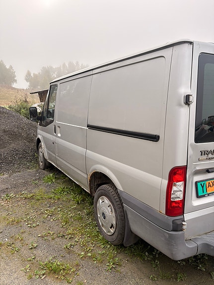 Ford Transit 300M Van 3 of 10