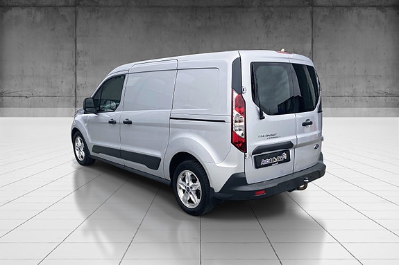 Ford Transit Connect 7 of 17