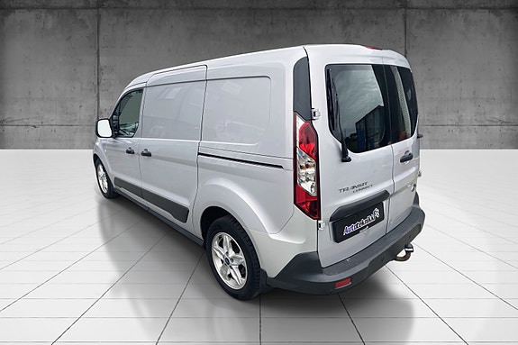 Ford Transit Connect 10 of 17