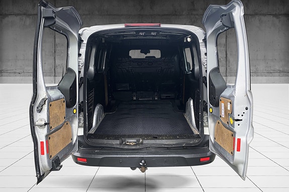 Ford Transit Connect 13 of 17