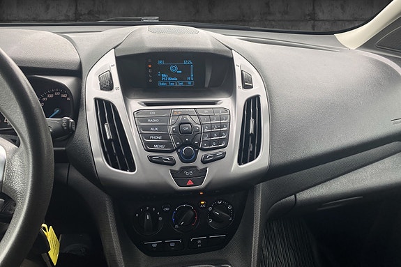 Ford Transit Connect 12 of 17