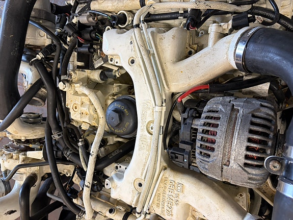 MERCRUISER VW MARINE  TDI 350 4,2 L350 hk V8 6 of 10