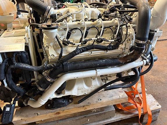 MERCRUISER VW MARINE  TDI 350 4,2 L350 hk V8 9 of 10