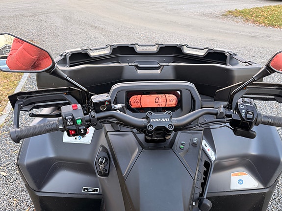 Can-Am Outlander Max XTP 1000R 12 of 18