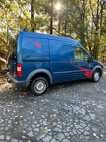 Ford Transit Connect 10 of 30