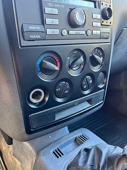 Ford Transit Connect 23 of 30