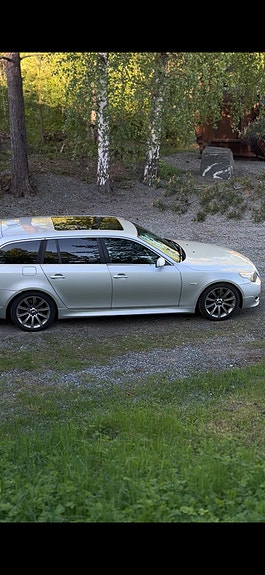 BMW 525d 2 of 15