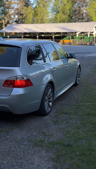 BMW 525d 3 of 15