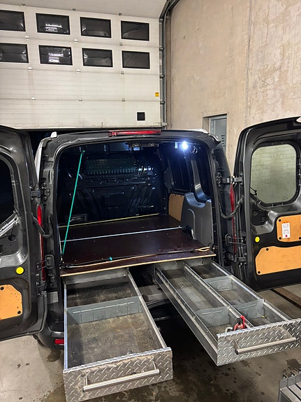Ford Transit Connect 12 of 30