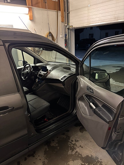 Ford Transit Connect 18 of 30