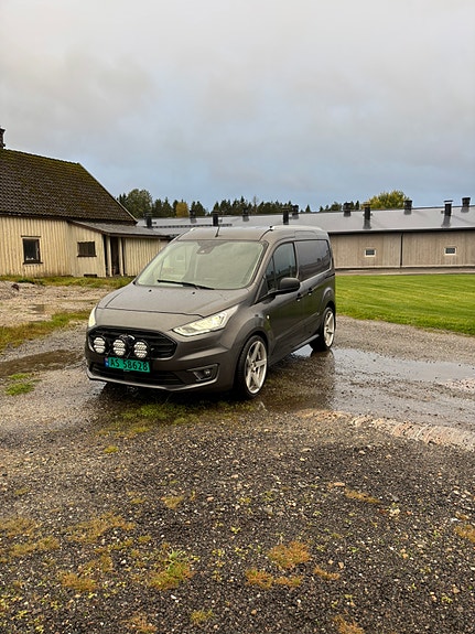 Ford Transit Connect 2 of 30