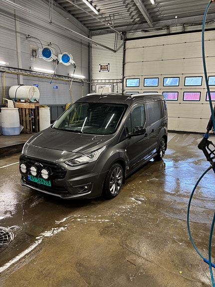 Ford Transit Connect 29 of 30