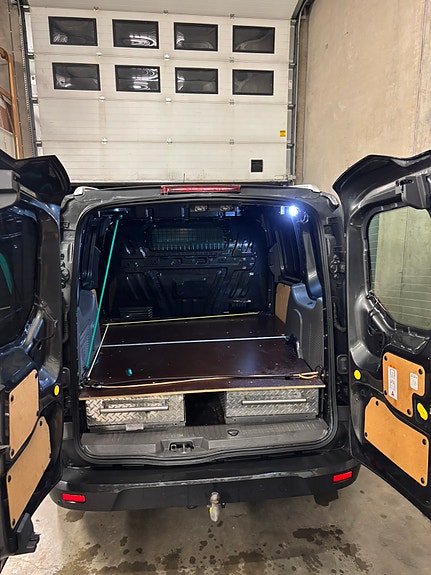 Ford Transit Connect 11 of 30