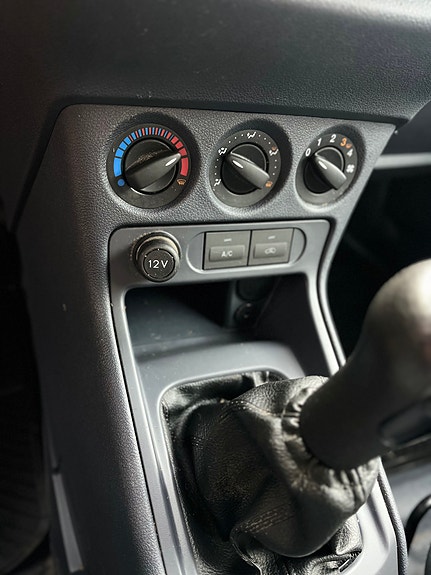 Ford Transit Connect 23 of 30