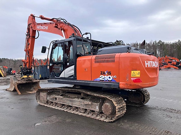 Hitachi ZX 210 LC-6 2 of 8