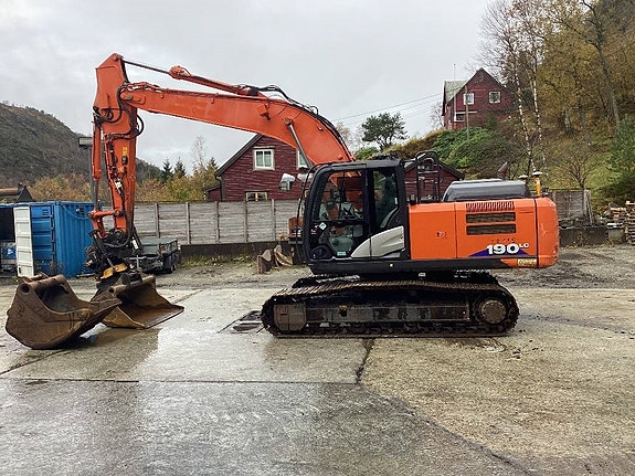 Hitachi ZX190LC-6 5 of 9