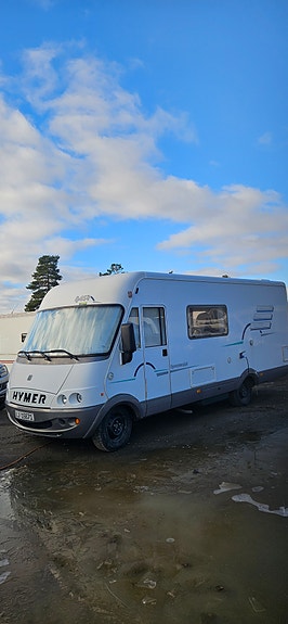 Hymer B654 2 of 11