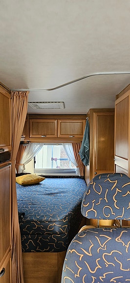 Hymer B654 7 of 11
