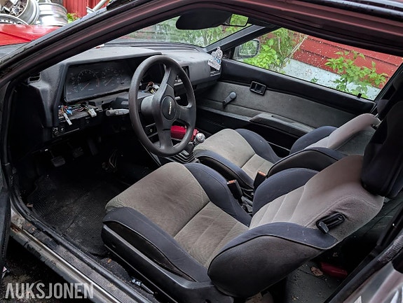 Nissan Sunny 26 of 30