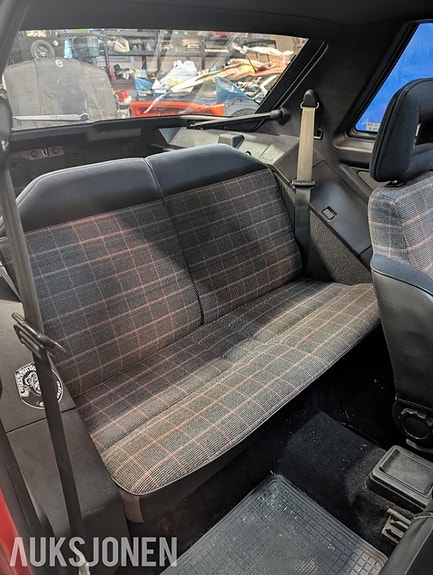 Nissan Sunny 12 of 30